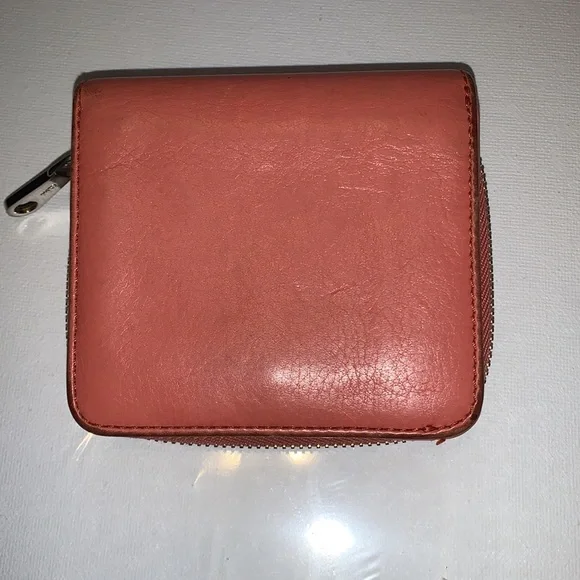 Chloe compact zipped wallet - Picture 2 of 11